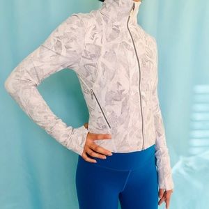 LULULEMON LUXTREME JACKET CROP